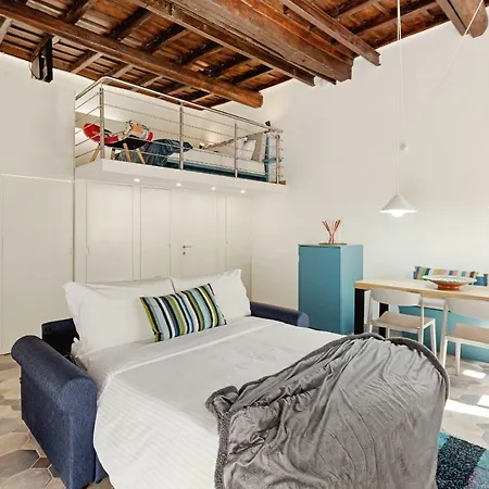 Sleek Flat 4 Guests 450m From The Colosseum Roma