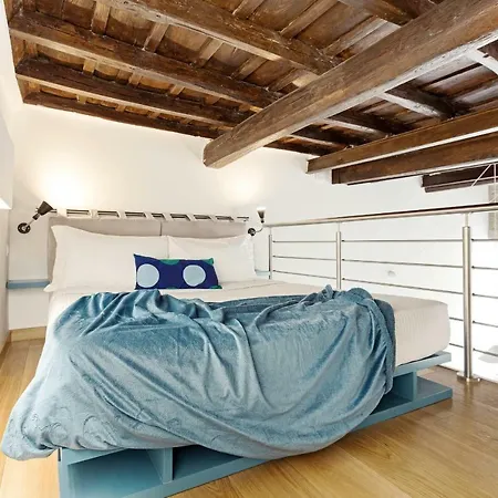Apartamento Sleek Flat 4 Guests 450m From The Colosseum Roma
